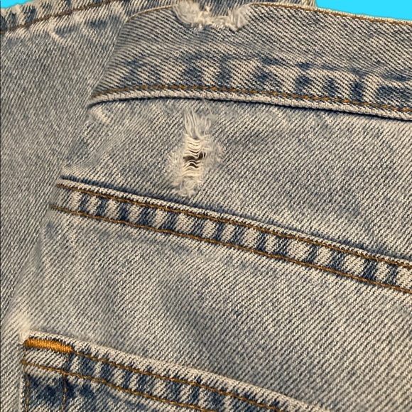 Levi’s Vintage 550 Relaxed Fit Jeans - Picture 3 of 3